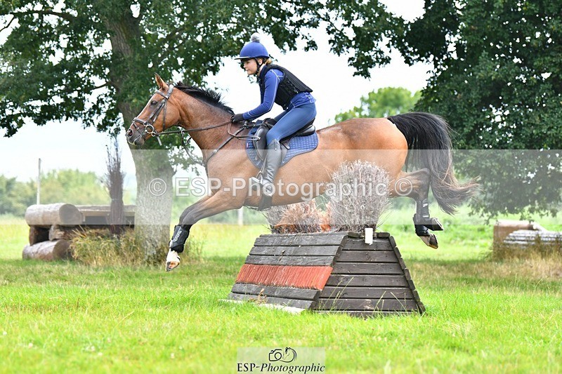 230817-132137-02902 - Abbie's 1st Group - XC