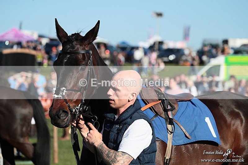 PtP 210326 919 - VWH Cirencester Races 21/03/26