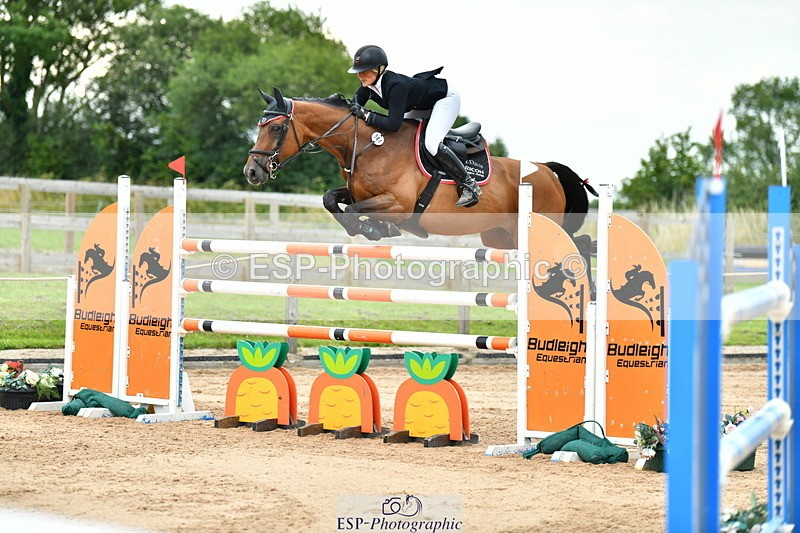 230720A-154313-04003 - Cls 9, 2 Star Big 1.40m Start to break