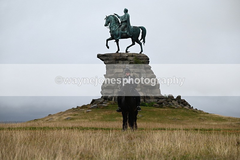 DSC_2175 - Time at Statue 12:13 to 12:32