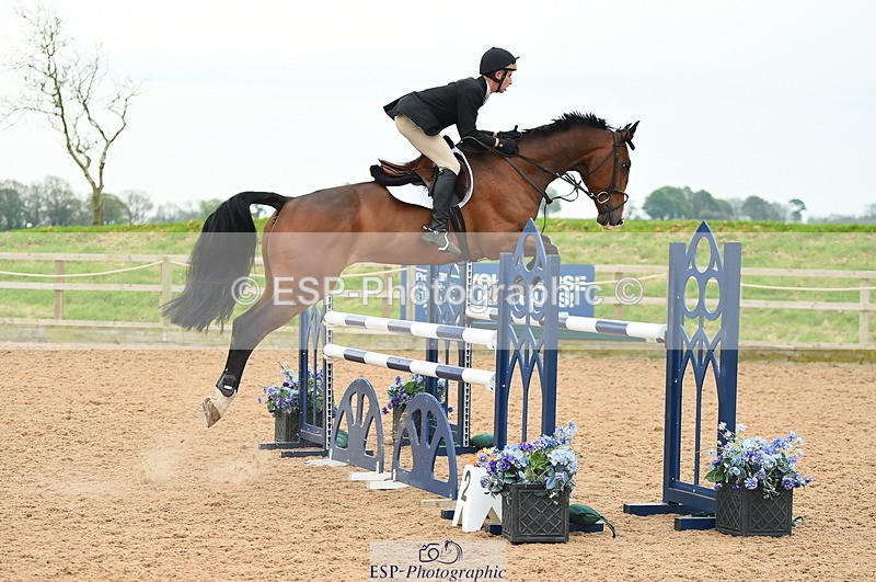 230504A-095202-00463 - Cls 8 Snr Foxhunter