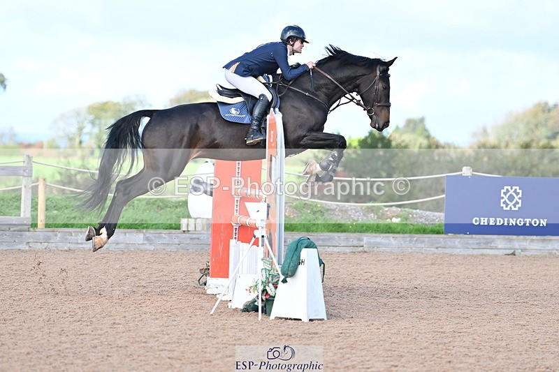 231014A-104027-04181 - Cls 18 Newcomers & 1.10m Open