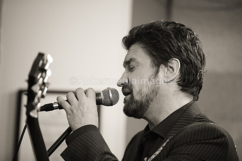 NKC-42 - Denny Illet and chums plays tribute to Nat King Cole