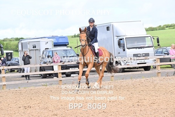 BPP_8069 - CLASS 11 SUN Senior BritiNovice/ 90cm Open