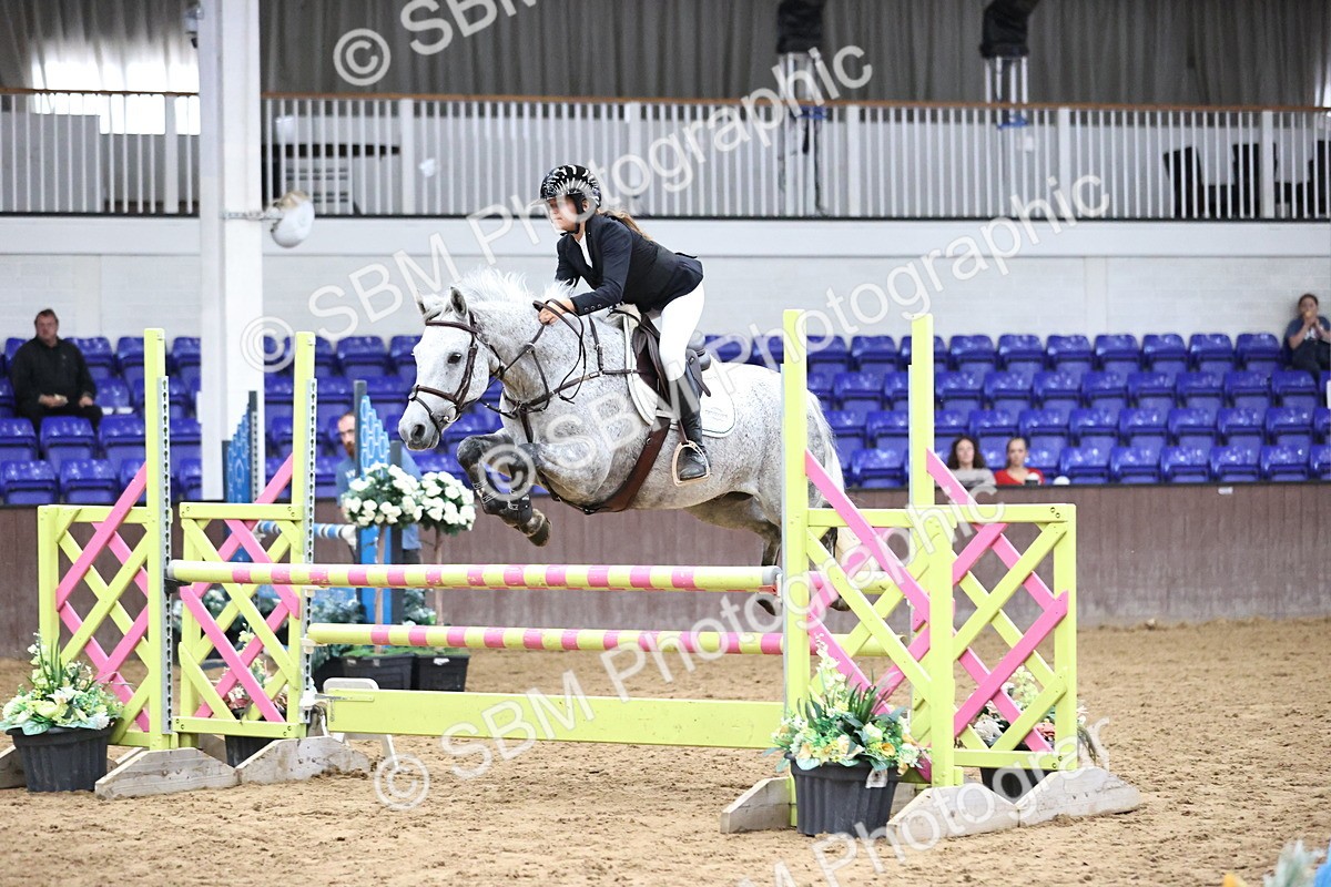 SBM_001070 - Class 5 - Blue Chip Pony Newcomers 1.00m Open