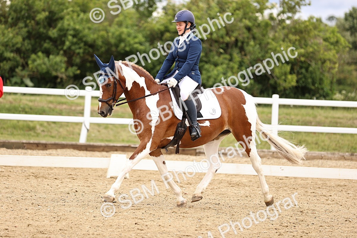 SBM_002837 - Class 2 - Novice 4 - 12.00-13.10