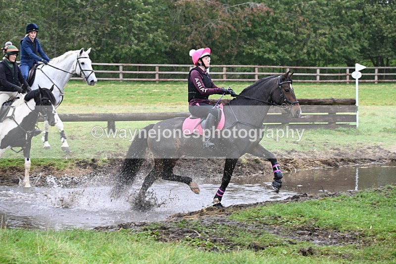 WJ6_9031 - Time at Photographer 14:46 to 14:57