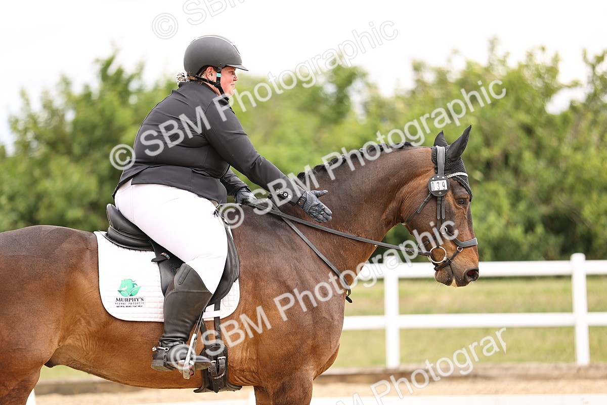 SBM_002911 - Class 2 - Novice 4 - 12.00-13.10