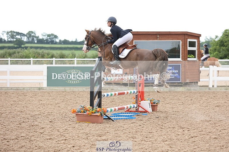 240630A-155126-14921 - Cls 33 Foxhunter and 1.10m Open