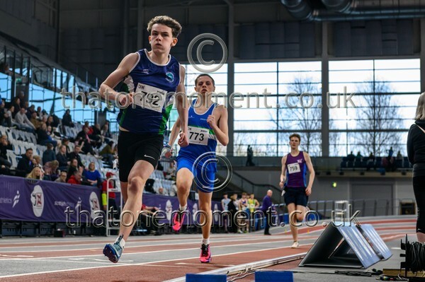 Age26SUN-811094 - Track Male Set One