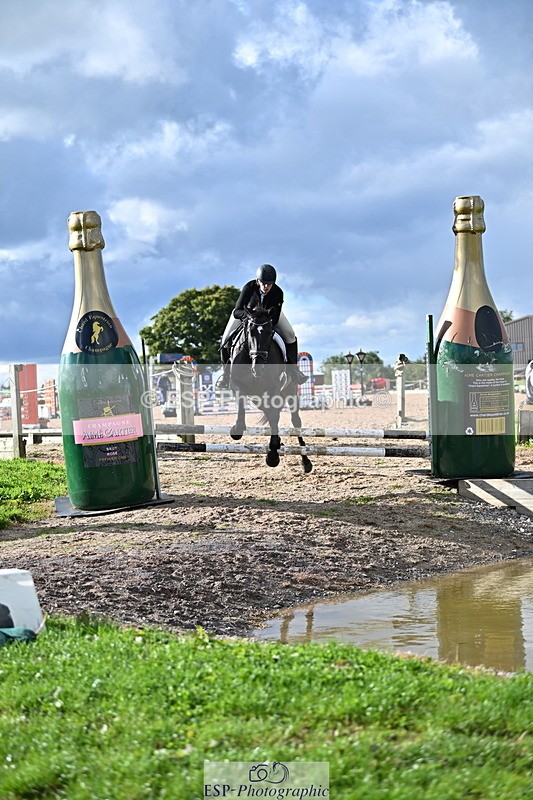 240912A-170455-02684 - Cls 7 Snr 90cm Open Speed Derby