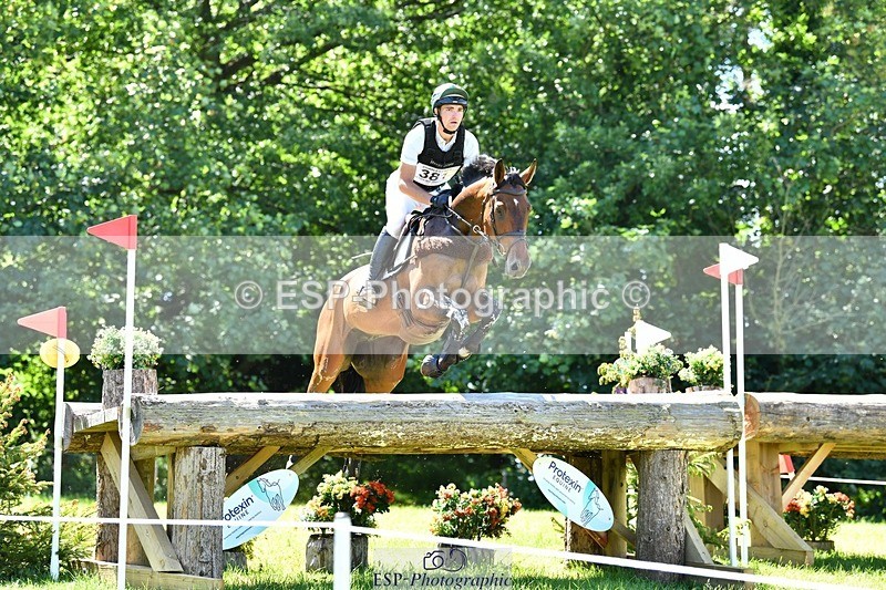 260530A-120102-13189 - C-381-Max.Warburton