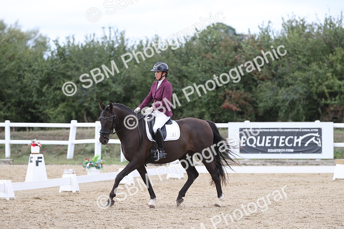 SBM_003838 - Class 9 - Novice 3 Champs