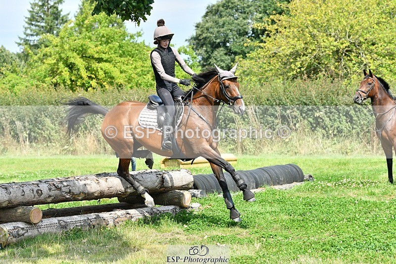 230817-140321-01128 - Theo's 1st Group - XC