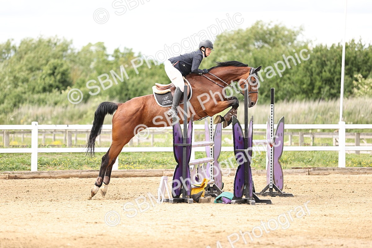 SBM_003096 - Class 11 - Senior Newcomers - 1.10m