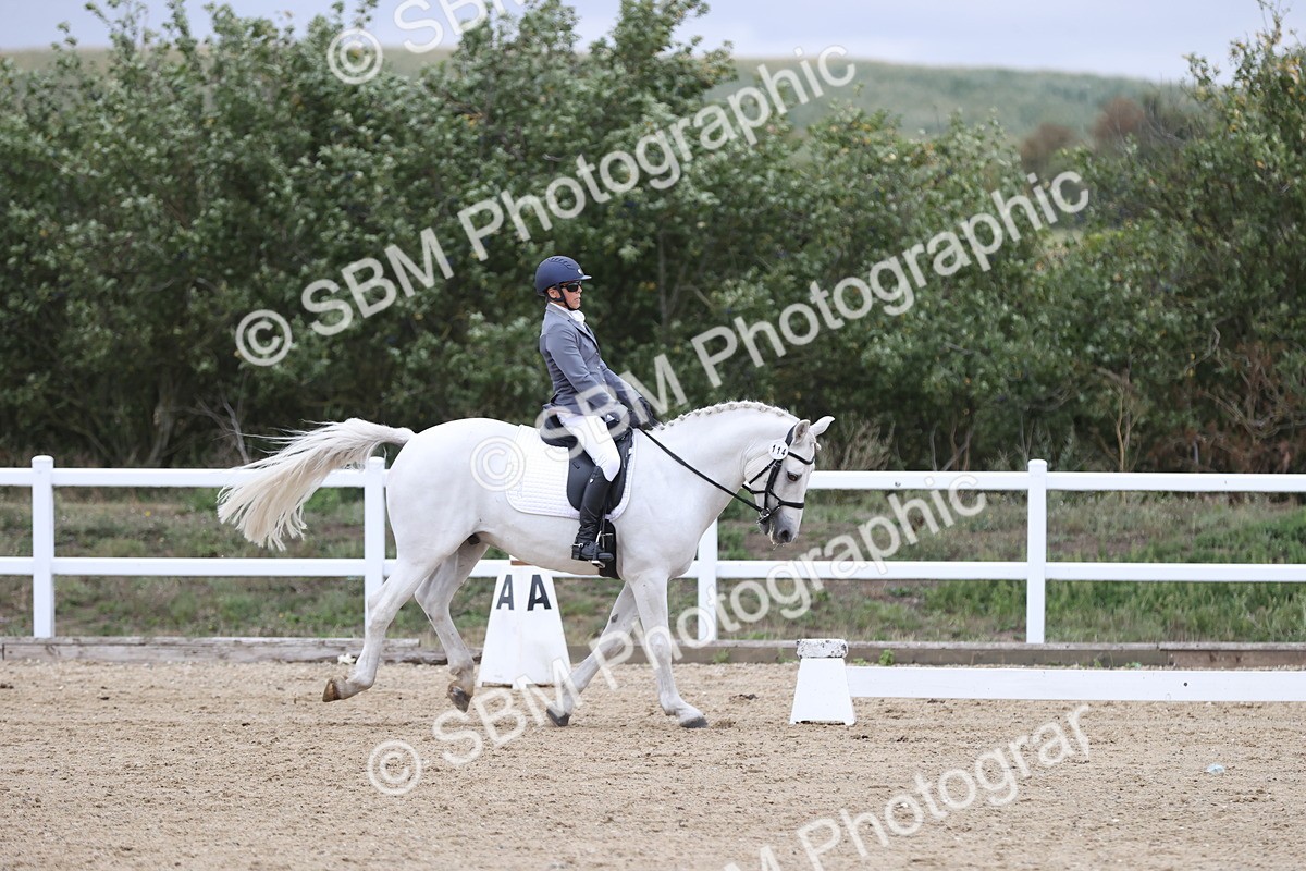 SBM_004270 - Class 9 - Novice 3 Champs