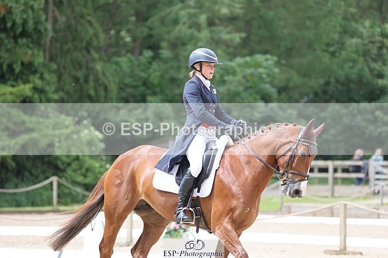 240524-113243-08384 - 269-EMERALD_KATIE-Isabelle_Cook