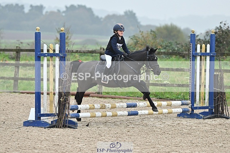 241110-101141-00211 - 40cm Showjumping