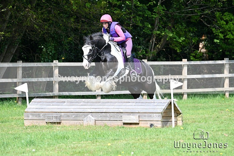 WJ7_6867 - The stables at Tweseldown 27-04-25