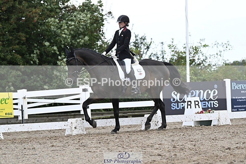 250907-140540-08635 - 100-Adele.RonchettiFamily.Affair