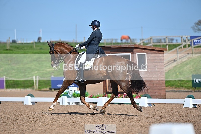 250405-134900-10949 - 141-Tyla.Schou-Dennis.DeNiro