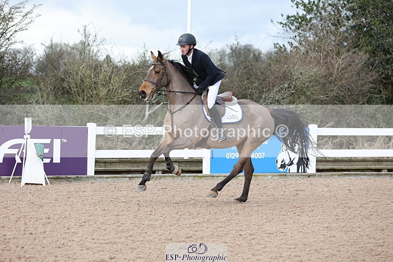 240223A-121556-01161 - Cls 4 Snr 1.05m Open