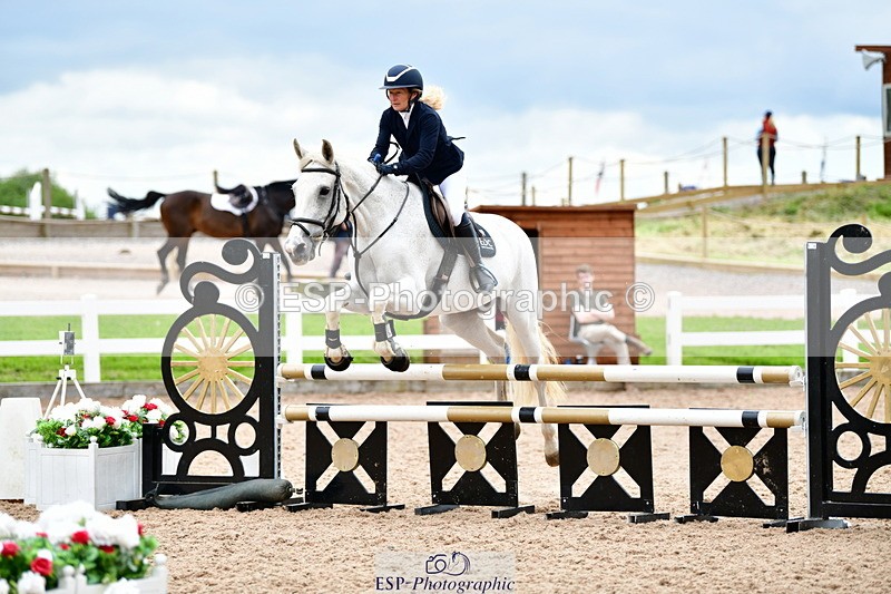 240524A-130553-03355 - Cls 22 95cm National Am Qualifier