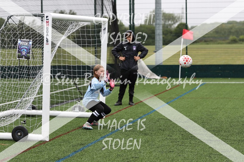 1DX32507 - Sat 6th U12 Girls