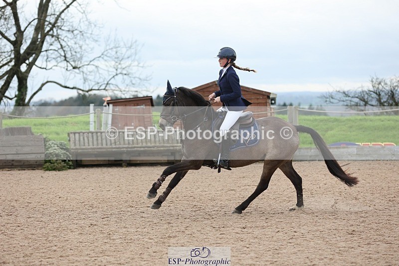 241117X-143319-04983 - Cls 37s 138cm