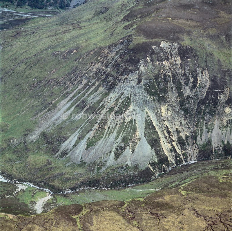 A00461C Glen Feshie from above Slochd Beag in 2003 - Lochs, glens and rivers