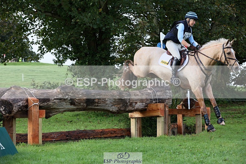 231021-092654-13114 - 612-CORRIEVIEW.MERLIN.MAGIC-Jane.Rogers-SC+XC