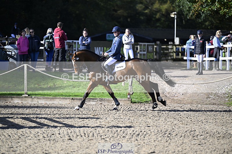 241026-113252-12452 - 013-Cameron.Beer-GREENLANES.LE.BAMBALOU