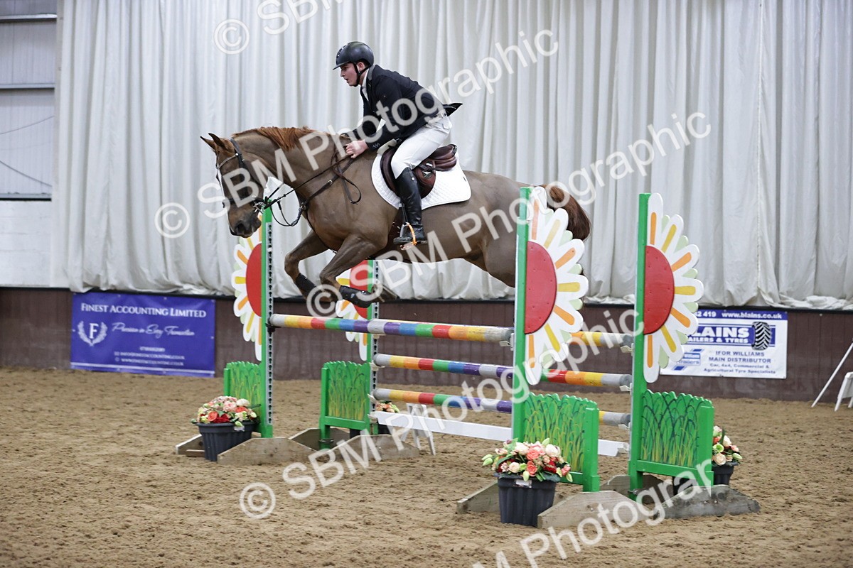 SBM_001434 - Class 4 - Senior Newcomers/ 1.10m Open