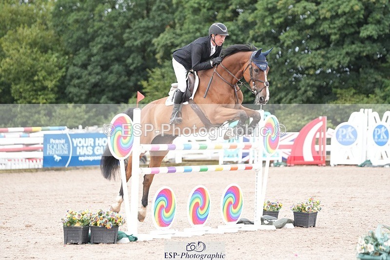 250720-092142-18124 - Cls16, 1 Star Silver Tour Accumulator