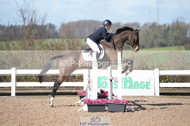 250329-101914-03591 - Cls 20 British Novice and 90cm