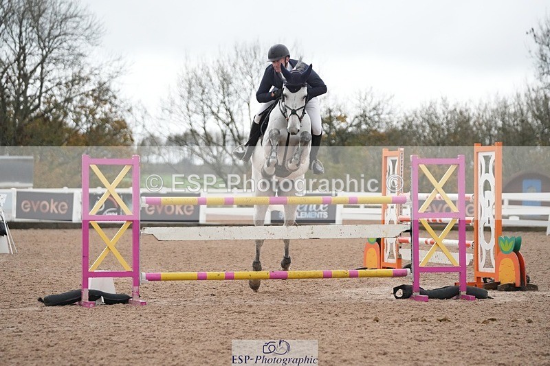 251107-135333-01266 - Cls 6 Foxhunter and 1.20m Open