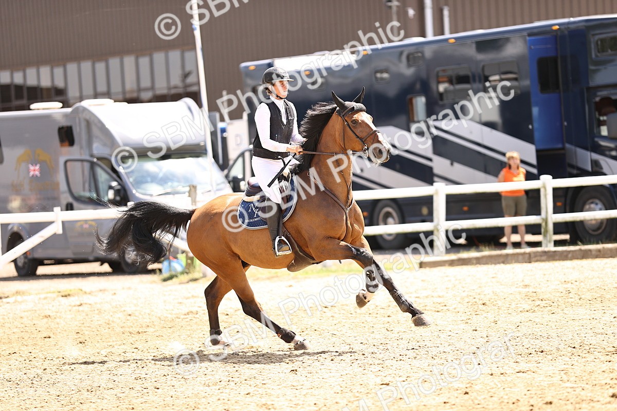 SBM_001909 - Class 16 - GFS Senior Newcomers 1.25m
