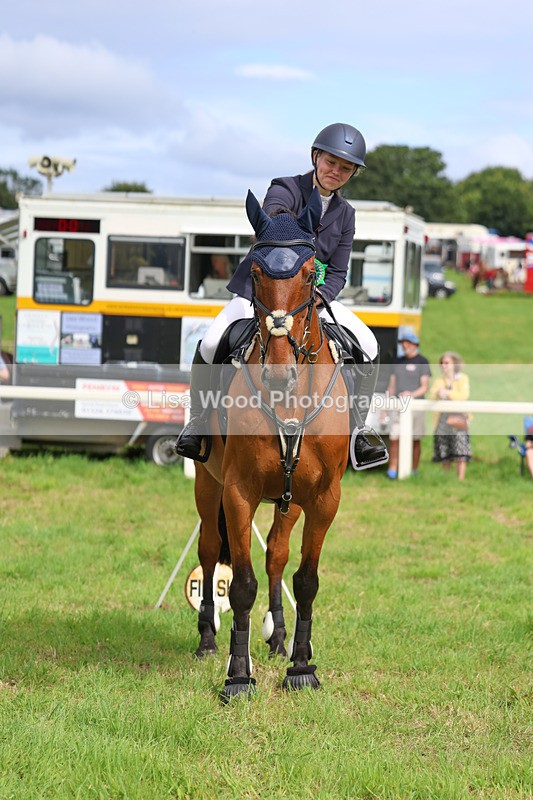 3E7A5958 - Class 2: 70cm Juniors and Seniors