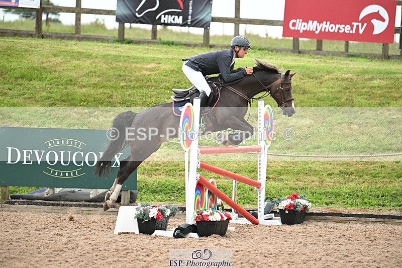 250607-130355-01137 - Cls 13 Pony Foxhunter and 1.10m