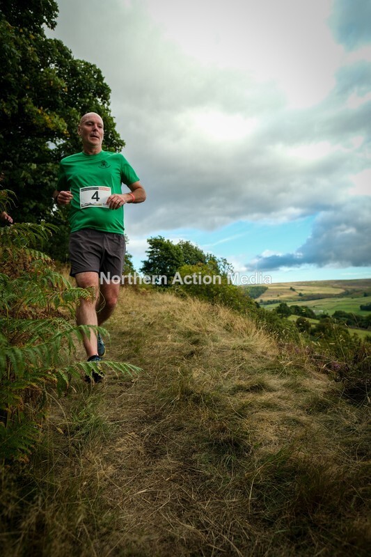 DSCF5514 - Reeth Fell race seniors