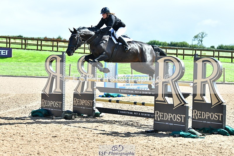 230805A-112746-00302 - Cls 2 Snr Newcomers & 1.10m Open