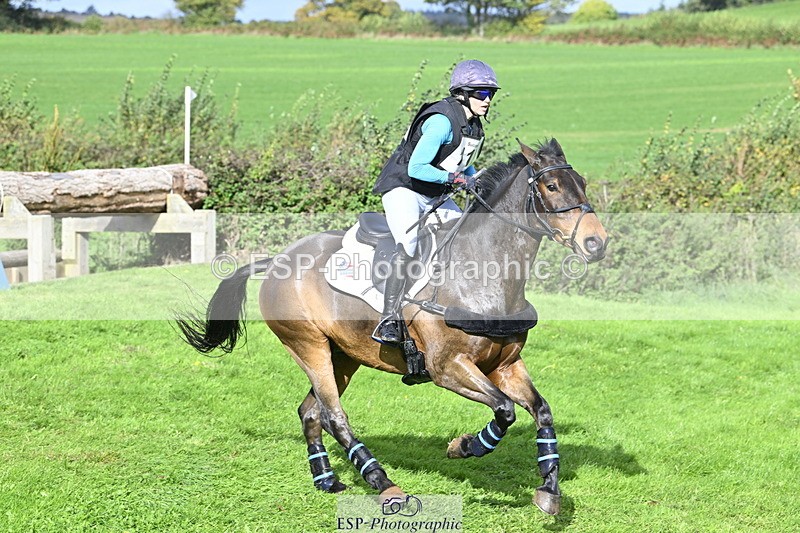 251024A-121114-08926 - B-112-Christina.Wiederkehr