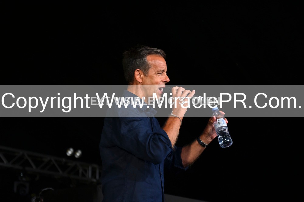 SH4_8266 - Pat Sharp.