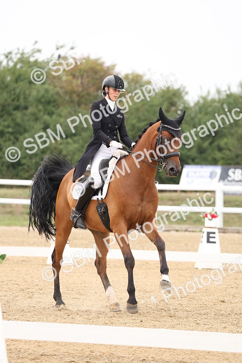 SBM_008069 - Class 10 - FEI INT I - 16.10-16.50