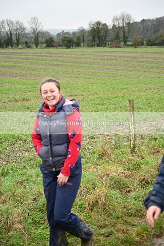 WJ7_9490 - Walk out..