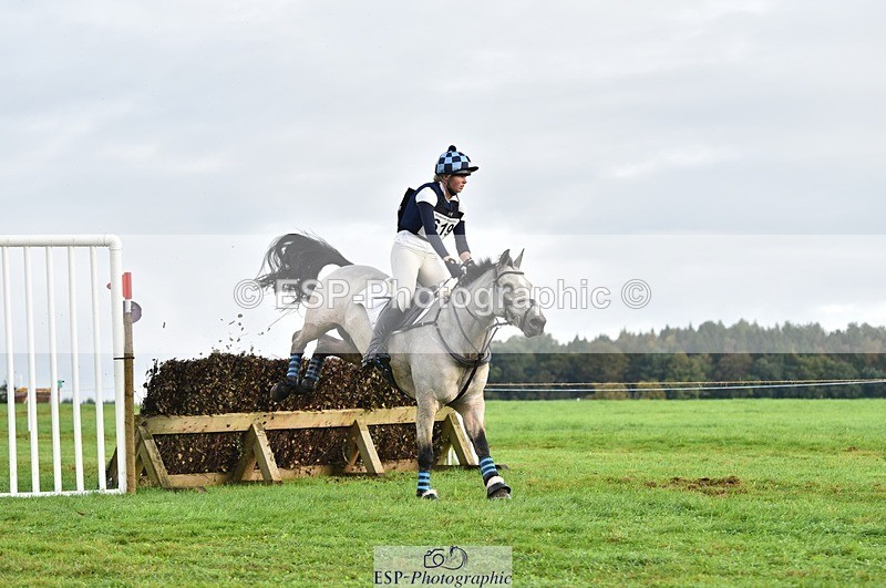 231021-092940-13544 - 619-GARVAGH.GOLDEN.OAK-Ella.Snow-SC+XC