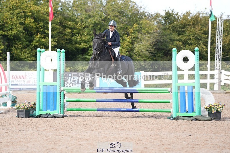 250911-124401-01295 - Cls 11 85cm Amateur Champ