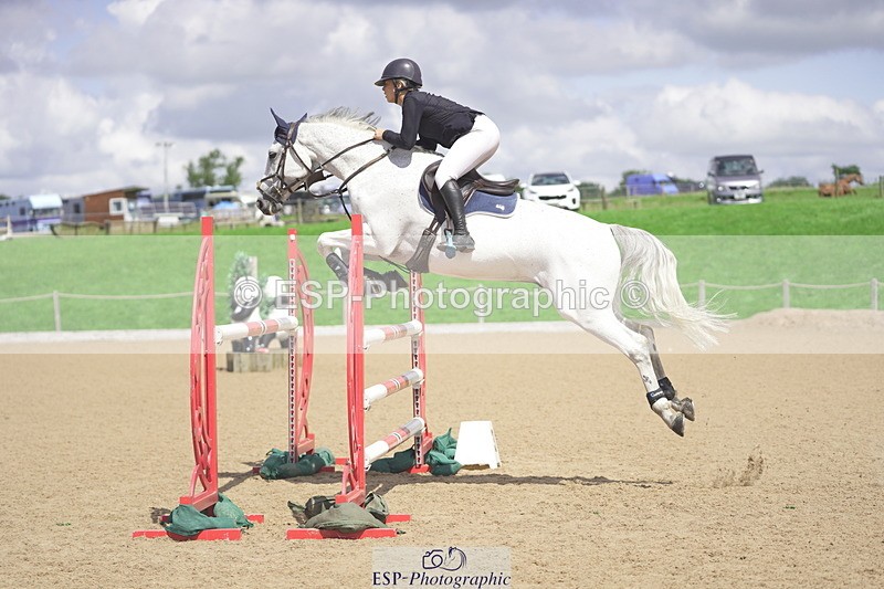 230806A-131042-02151 - Cls 14 Snr Foxhunter & 1.20m Open