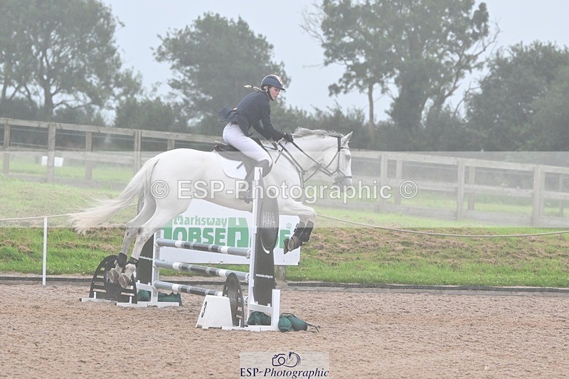 240813-194846-01033 - Classes 7 A&B 90cm