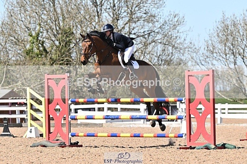 250409-135426-00684 - Snr Fox & 1.20m Open